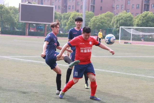 A·史密斯：上次三个白人领军夺冠还要追溯到伯德&麦克海尔时期